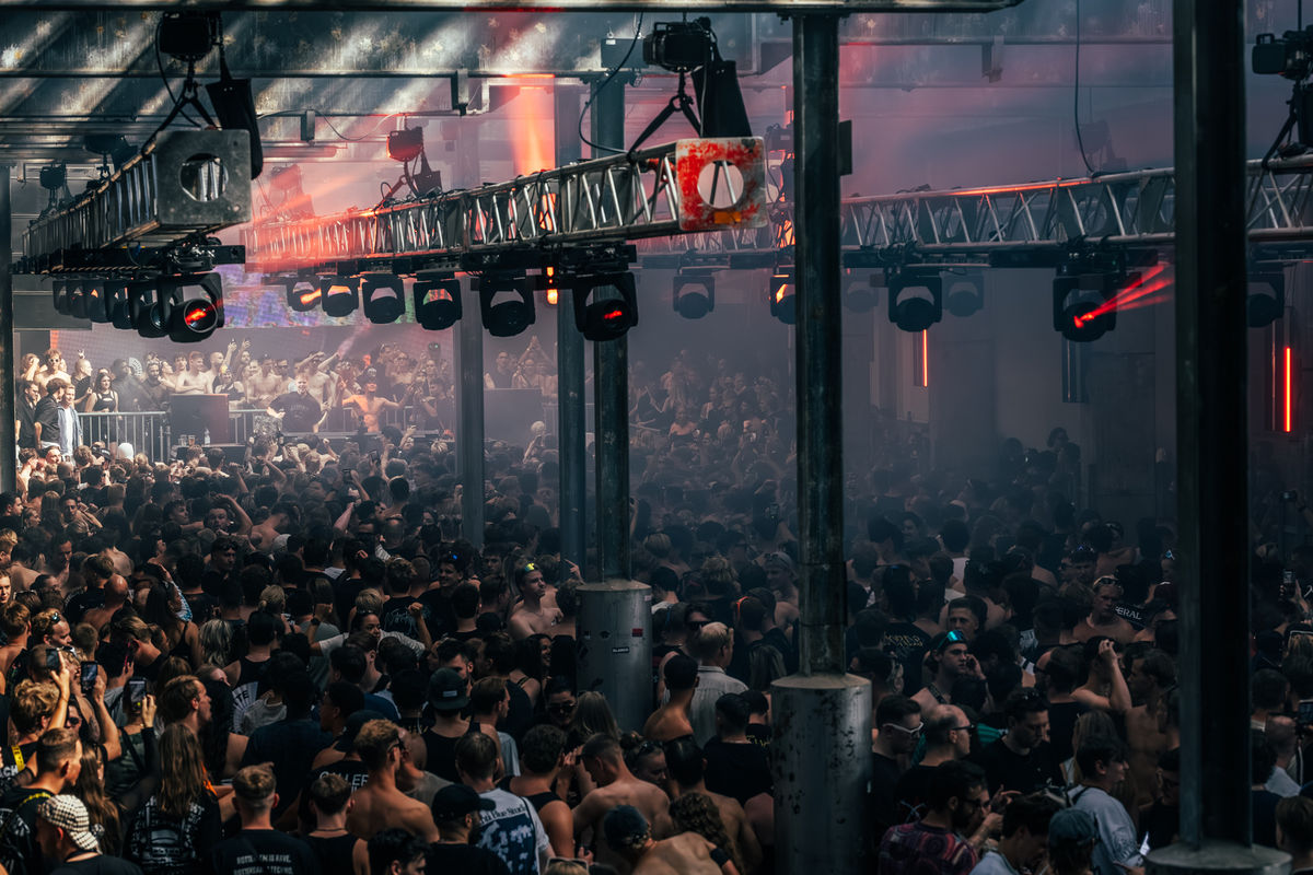 Loading... just a sec